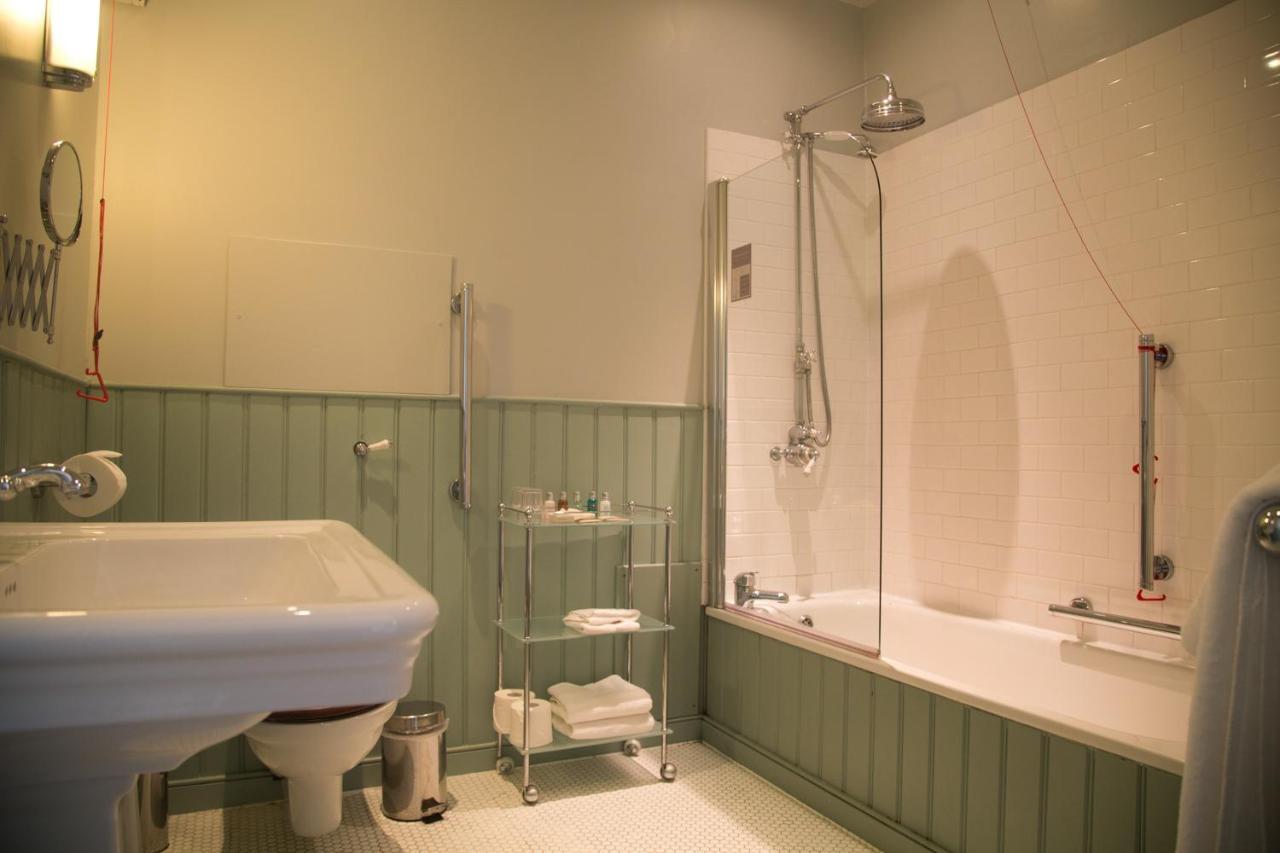 Collingwood Arms Hotel Cornhill on Tweed Ruang foto