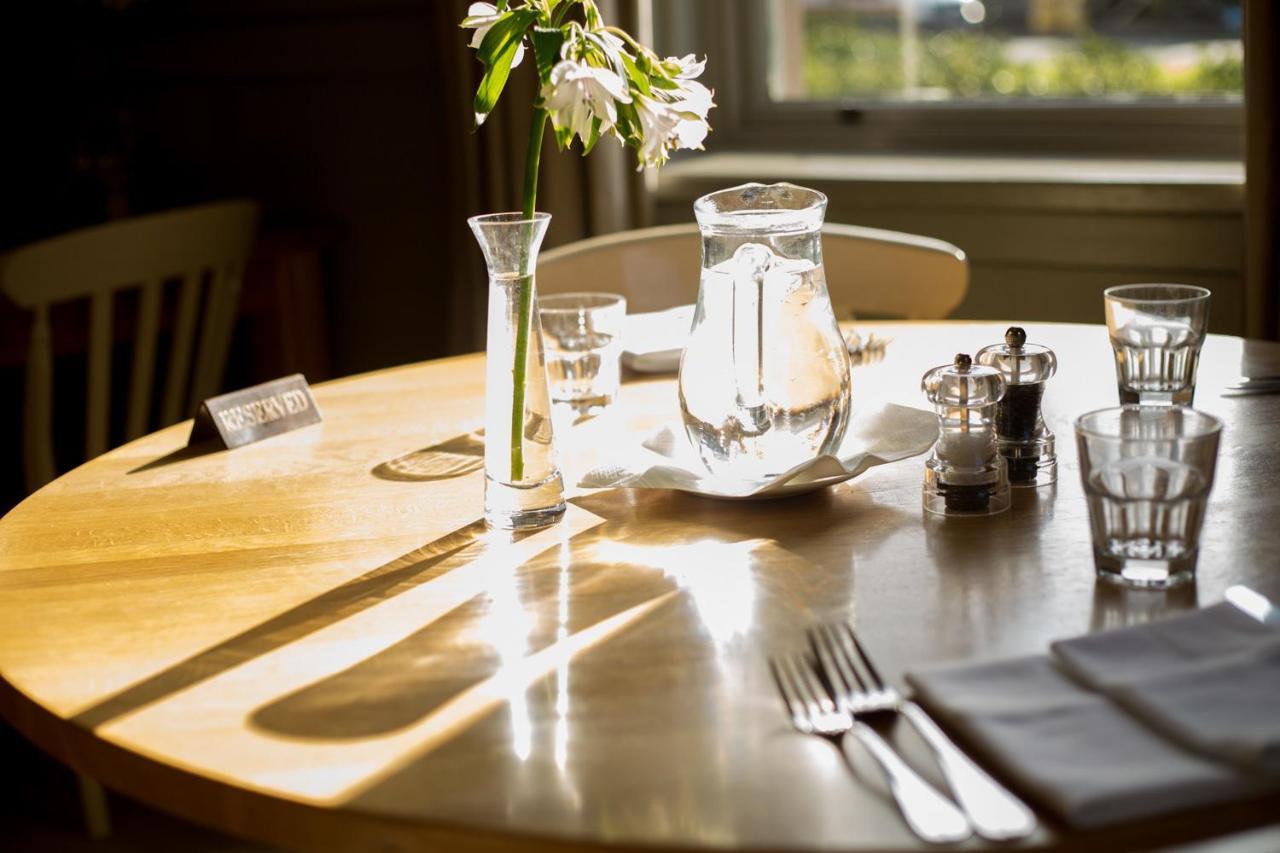 Collingwood Arms Hotel Cornhill on Tweed Bagian luar foto