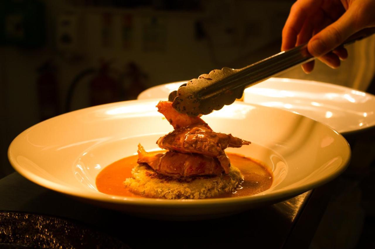 Collingwood Arms Hotel Cornhill on Tweed Bagian luar foto