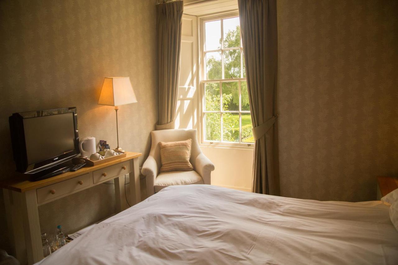 Collingwood Arms Hotel Cornhill on Tweed Bagian luar foto