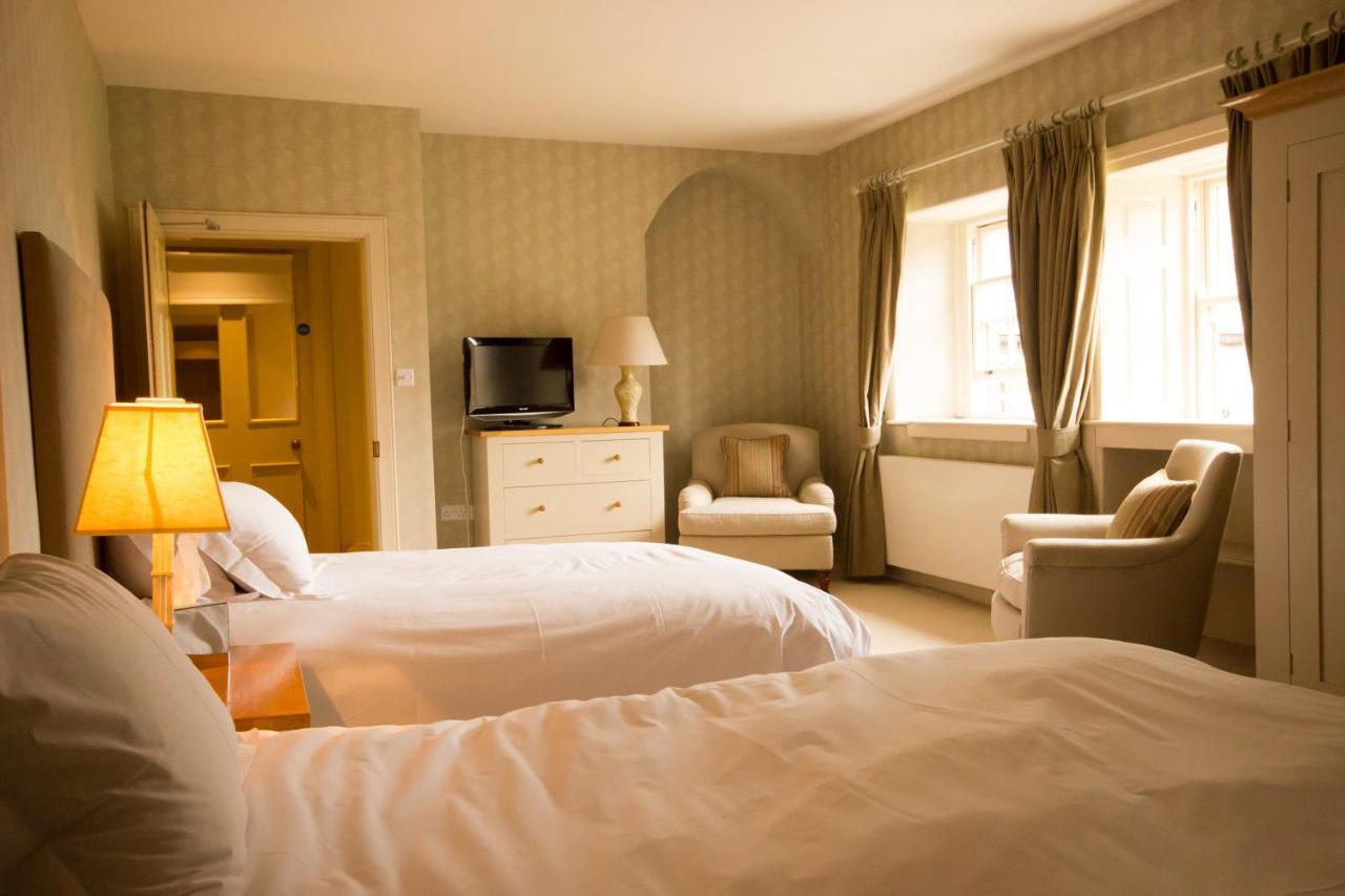 Collingwood Arms Hotel Cornhill on Tweed Bagian luar foto