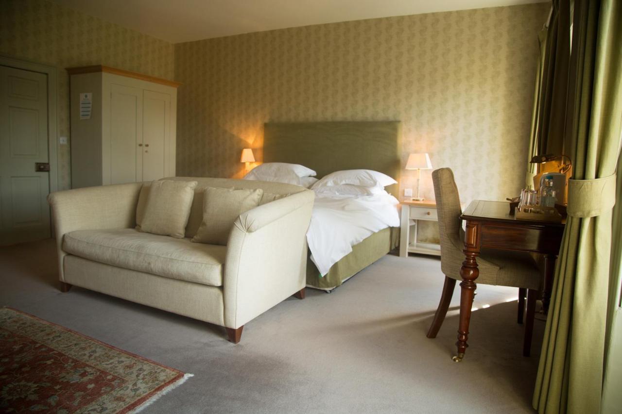 Collingwood Arms Hotel Cornhill on Tweed Bagian luar foto