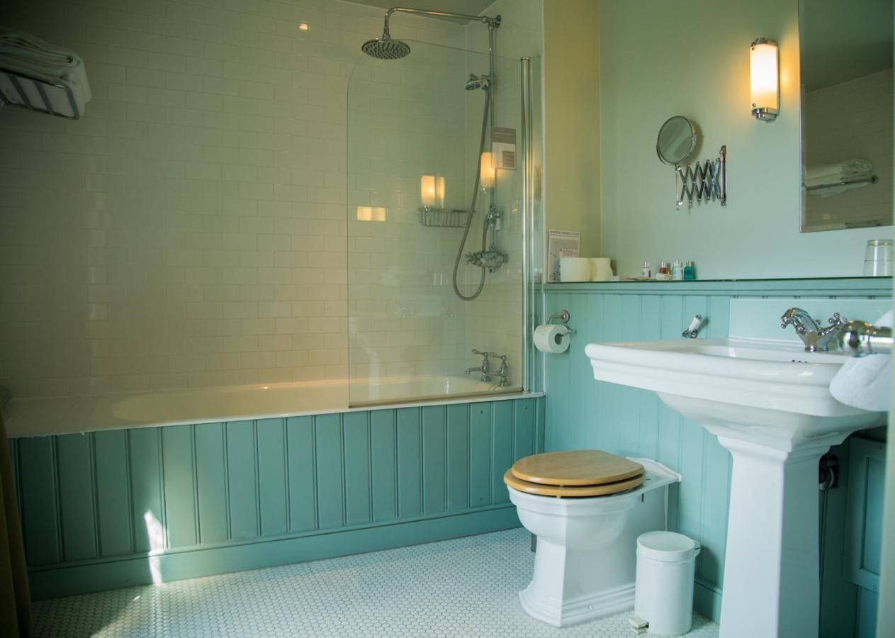 Collingwood Arms Hotel Cornhill on Tweed Bagian luar foto